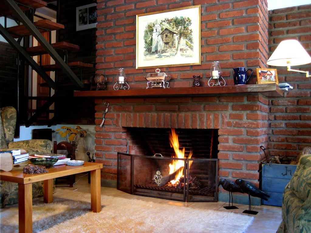אסקואל Hosteria Canela B&B מראה חיצוני תמונה