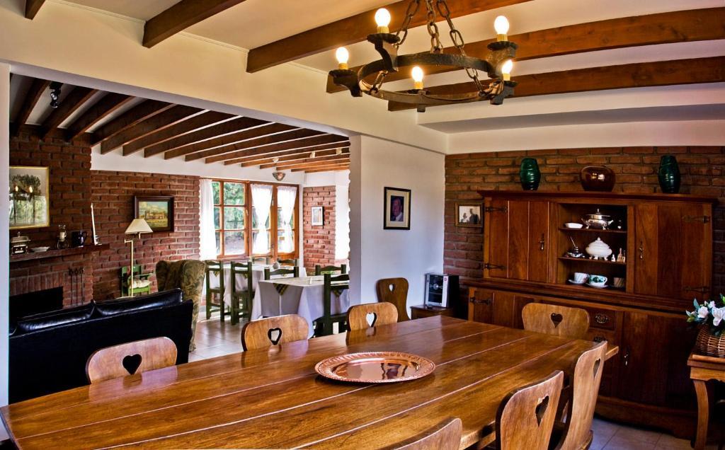 אסקואל Hosteria Canela B&B מראה חיצוני תמונה
