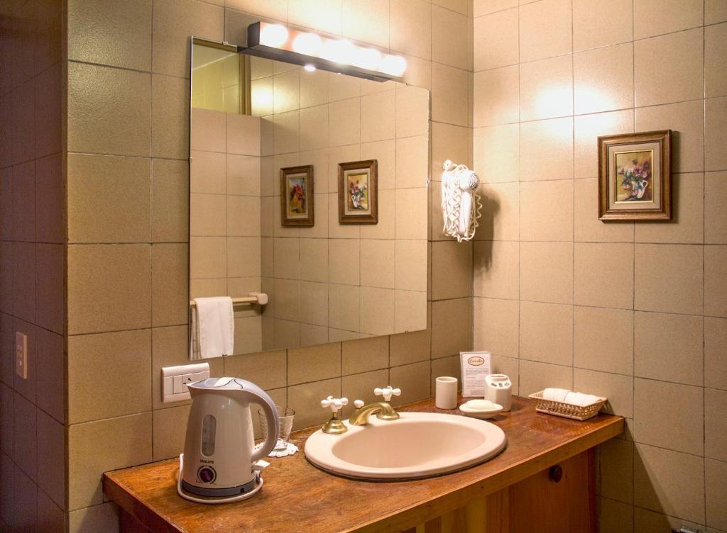 אסקואל Hosteria Canela B&B מראה חיצוני תמונה
